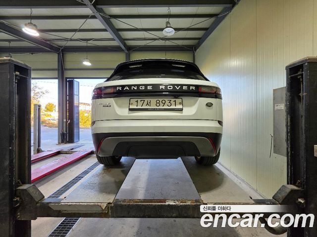 Land Rover Range Rover Velar 2018 — photo 2
