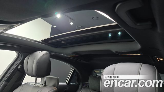 Mercedes-Benz S-Class 2020 — photo 25