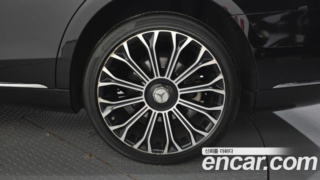 Mercedes-Benz S-Class 2020 — photo 7