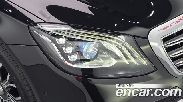 Mercedes-Benz S-Class 2020 — photo 8
