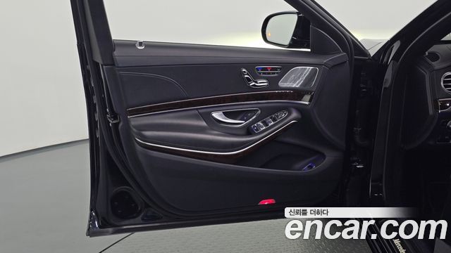 Mercedes-Benz S-Class 2020 — photo 14