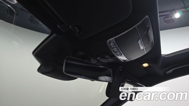Mercedes-Benz S-Class 2020 — photo 30