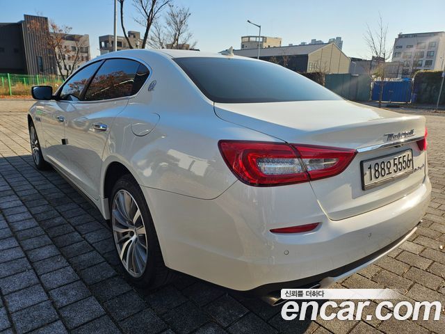 Maserati Quattroporte 2016 — photo 8