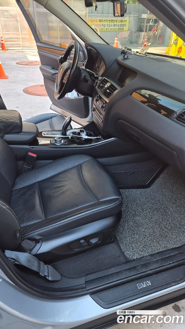 BMW X3 2011 — photo 10