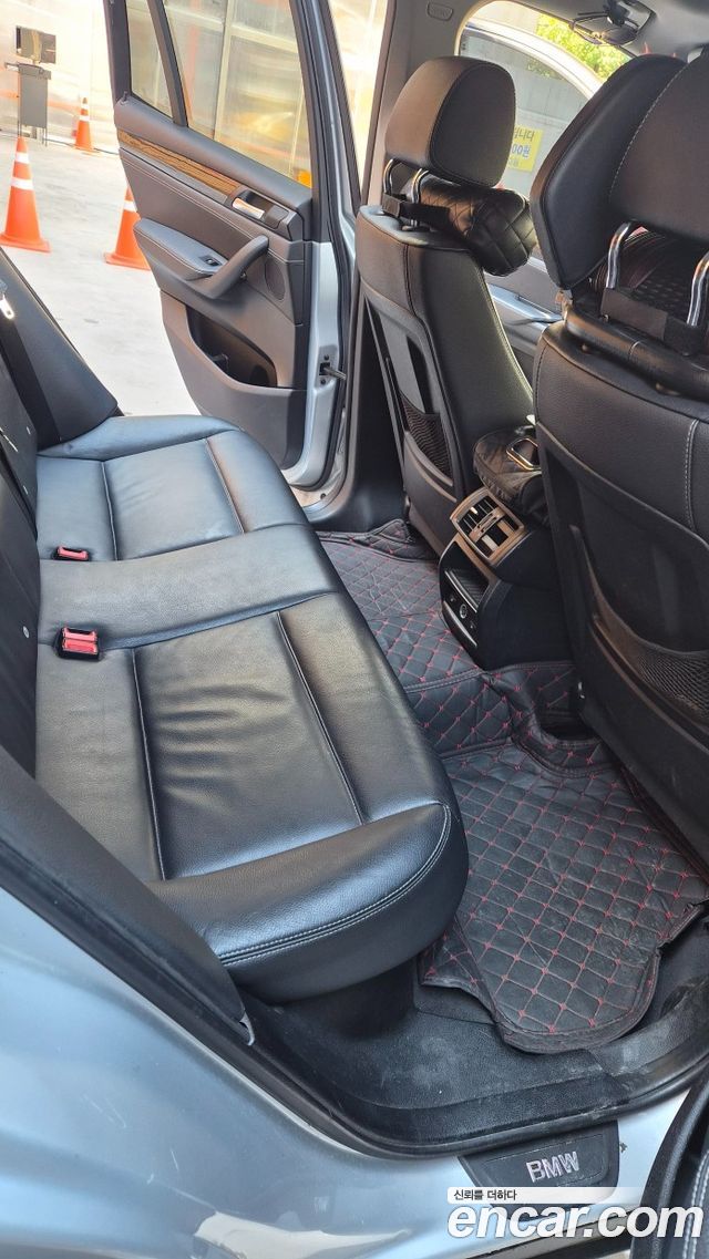 BMW X3 2011 — photo 14