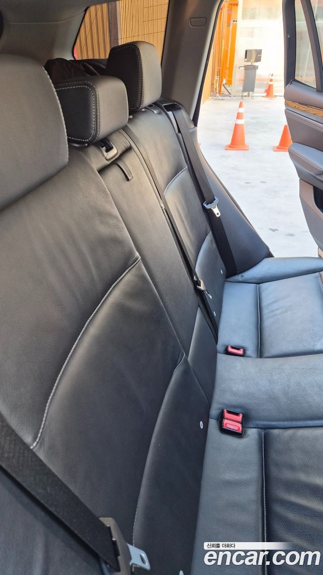 BMW X3 2011 — photo 16