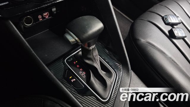 Kia Niro 2017 — photo 12