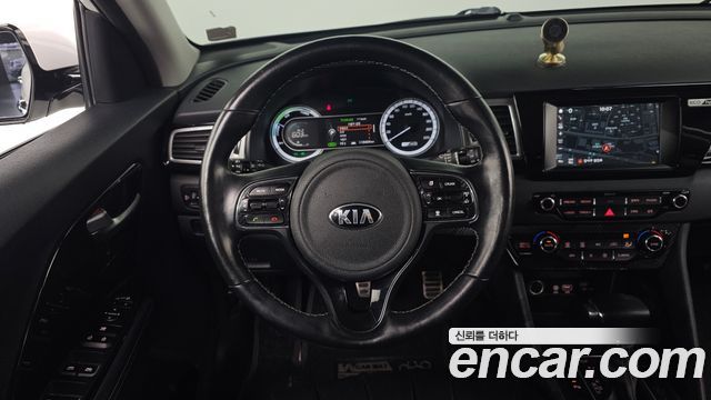 Kia Niro 2017 — photo 19