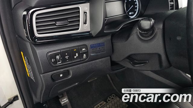 Kia Niro 2017 — photo 27