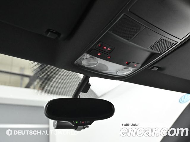 Volkswagen Scirocco 2013 — photo 18