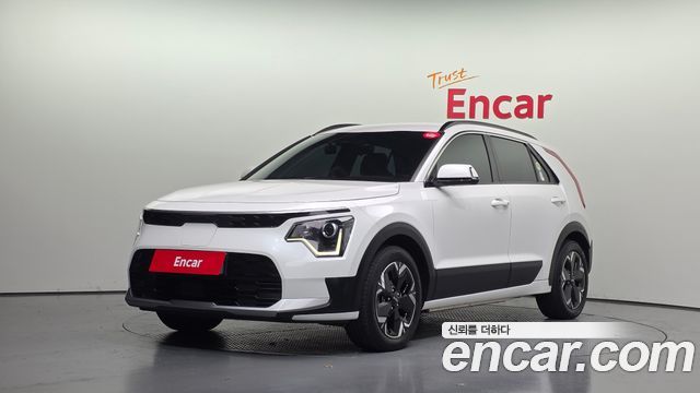 Kia Niro 2023 — photo 1