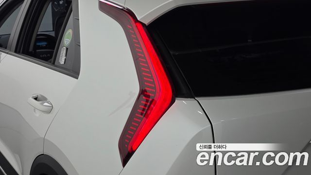 Kia Niro 2023 — photo 9