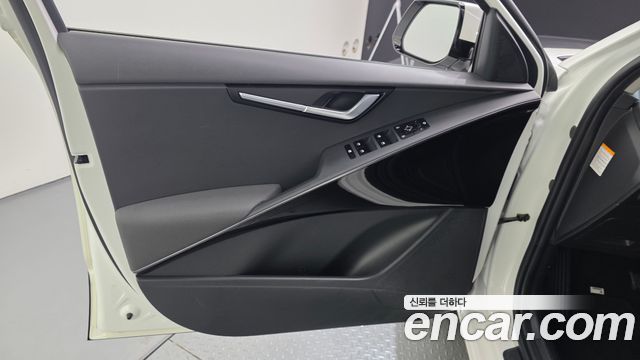 Kia Niro 2023 — photo 14