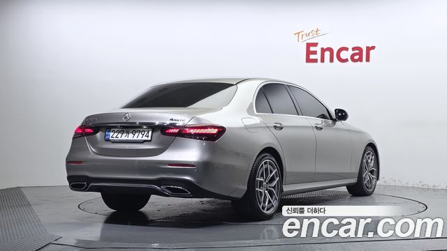 Mercedes-Benz E-Class 2021 — photo 2