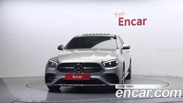 Mercedes-Benz E-Class 2021 — photo 3