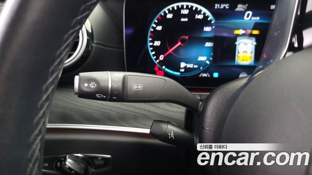 Mercedes-Benz E-Class 2021 — photo 27