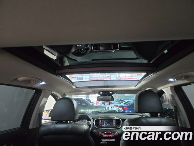 Kia Sorento 2019 — photo 12