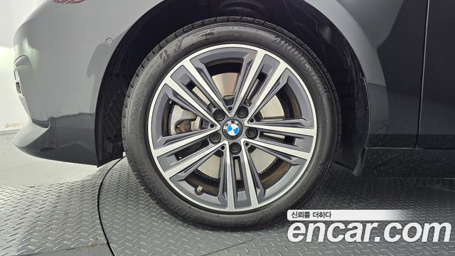 BMW 2-Series 2023 — photo 5