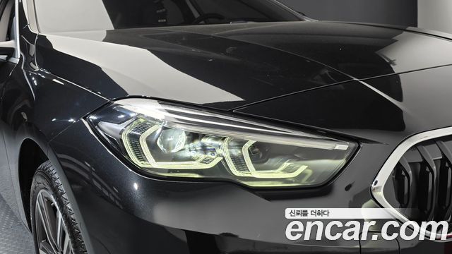 BMW 2-Series 2023 — photo 8