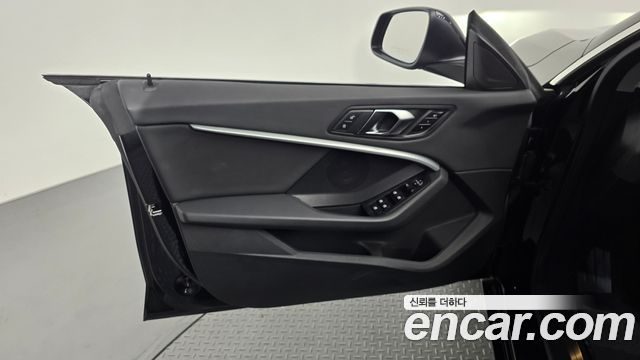 BMW 2-Series 2023 — photo 14