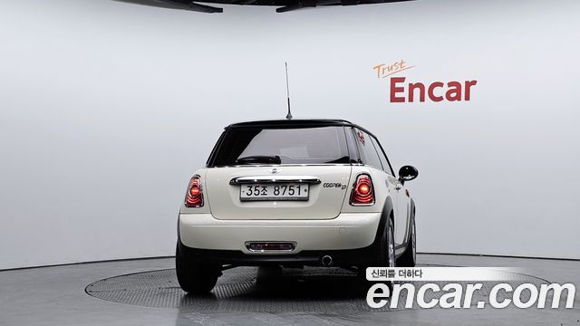 Mini Cooper 2012 — photo 4
