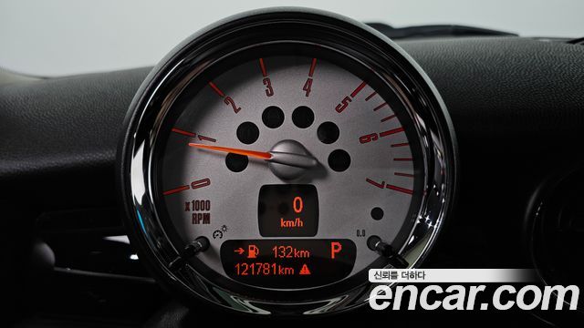 Mini Cooper 2012 — photo 11