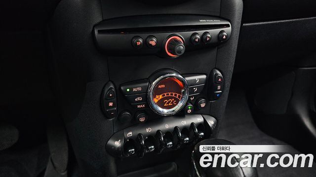 Mini Cooper 2012 — photo 25