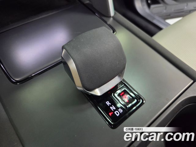 Land Rover Discovery Sport 2024 — photo 9