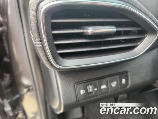 Hyundai Santafe 2022 — photo 7