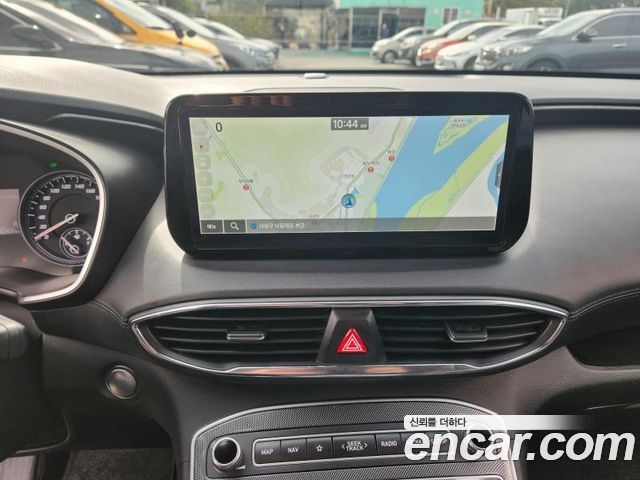 Hyundai Santafe 2022 — photo 9