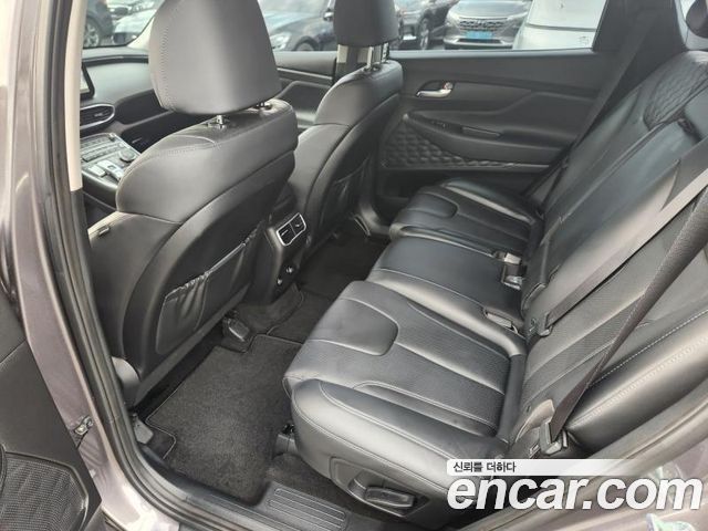 Hyundai Santafe 2022 — photo 13