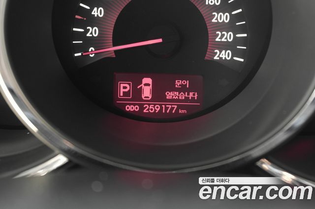 Kia Sorento 2010 — photo 8