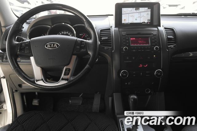 Kia Sorento 2010 — photo 12