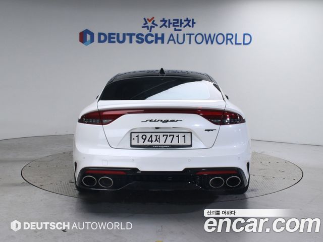 Kia Stinger 2022 — photo 4