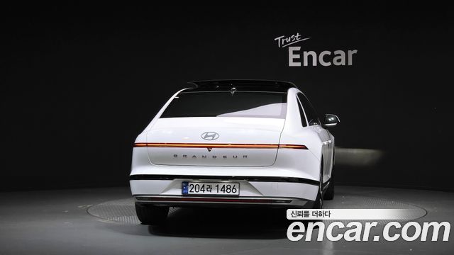 Hyundai Grandeur 2023 — photo 4