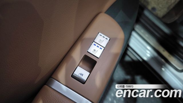 Hyundai Grandeur 2023 — photo 28