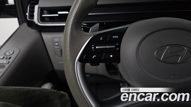 Hyundai Staria 2025 — photo 23