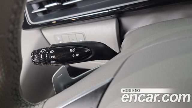 Hyundai Staria 2025 — photo 27