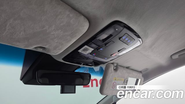 Hyundai Staria 2025 — photo 29