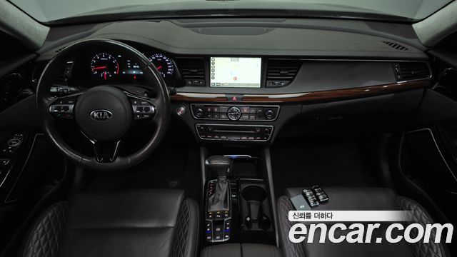Kia K7 2017 — photo 10