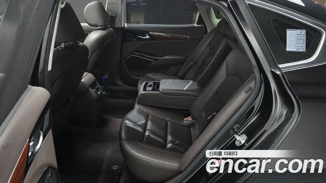 Kia K7 2017 — photo 18