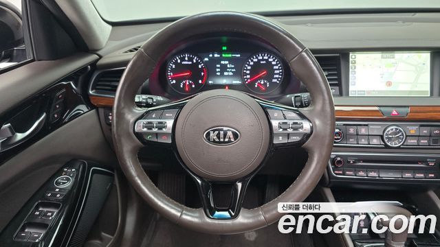 Kia K7 2017 — photo 19