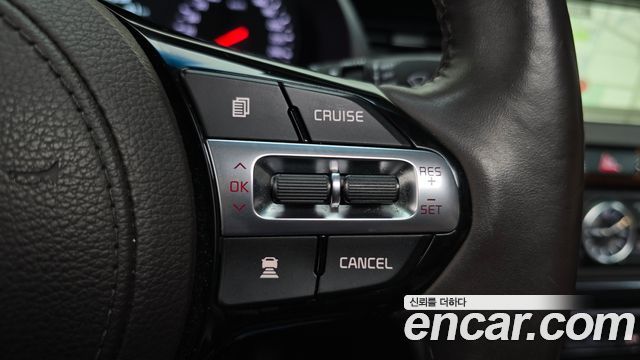 Kia K7 2017 — photo 26