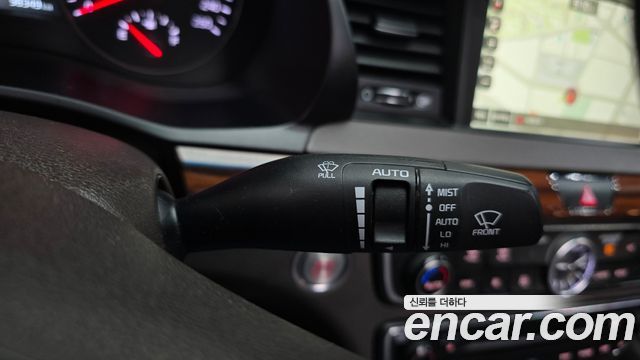 Kia K7 2017 — photo 28