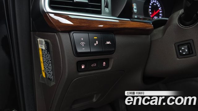 Kia K7 2017 — photo 29