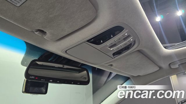 Kia K7 2017 — photo 32
