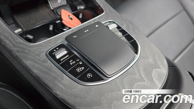 Mercedes-Benz E-Class 2023 — photo 15
