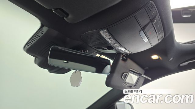 Mercedes-Benz E-Class 2023 — photo 19
