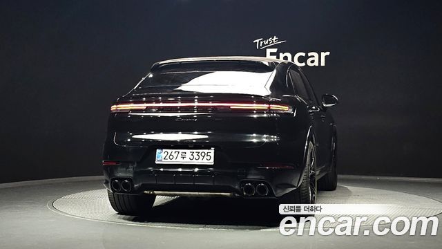 Porsche Cayenne 2025 — photo 4