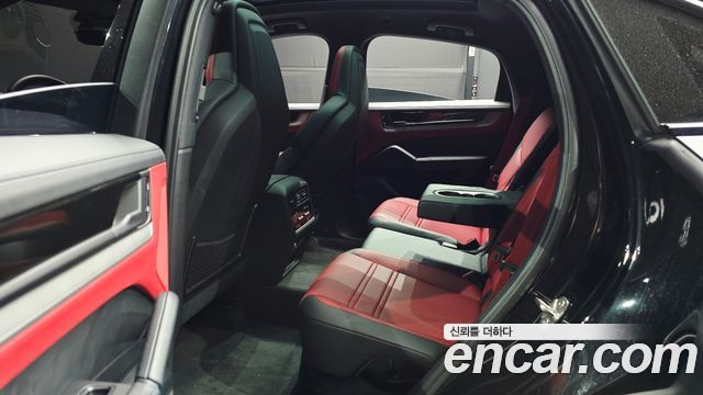 Porsche Cayenne 2025 — photo 11